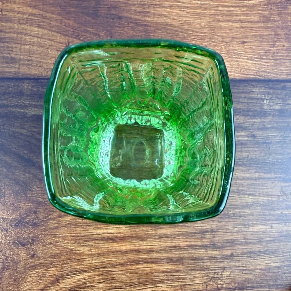 Scandinavian Style Green Art Glass Bark Texture Vase 7